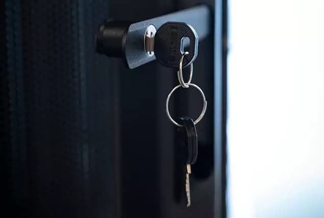 content-slider-secure-servers-mobile