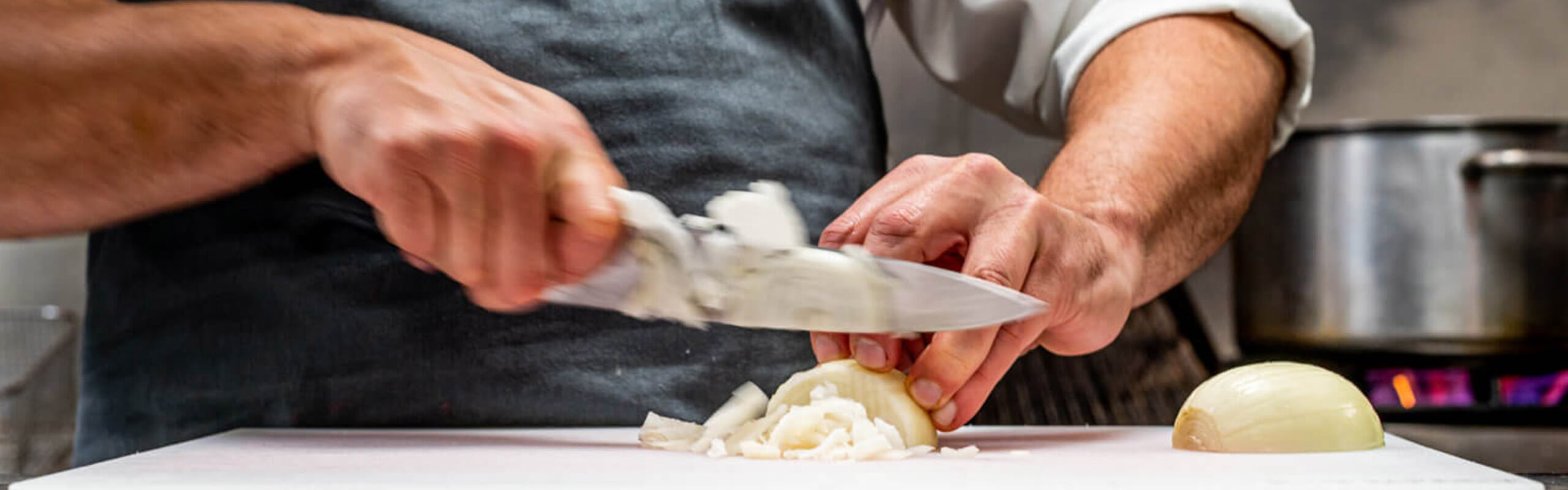 https://www.hyve.com/wp-content/uploads/2022/09/case-studies-assets-carluccios-header.jpg