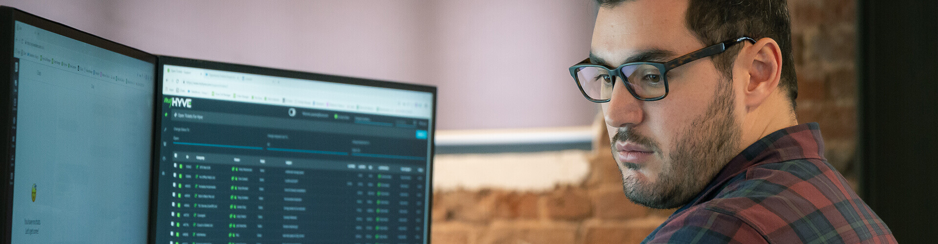 https://www.hyve.com/wp-content/uploads/sites/5/2023/08/09-hyve-resources-hyve-managed-hosting.jpg